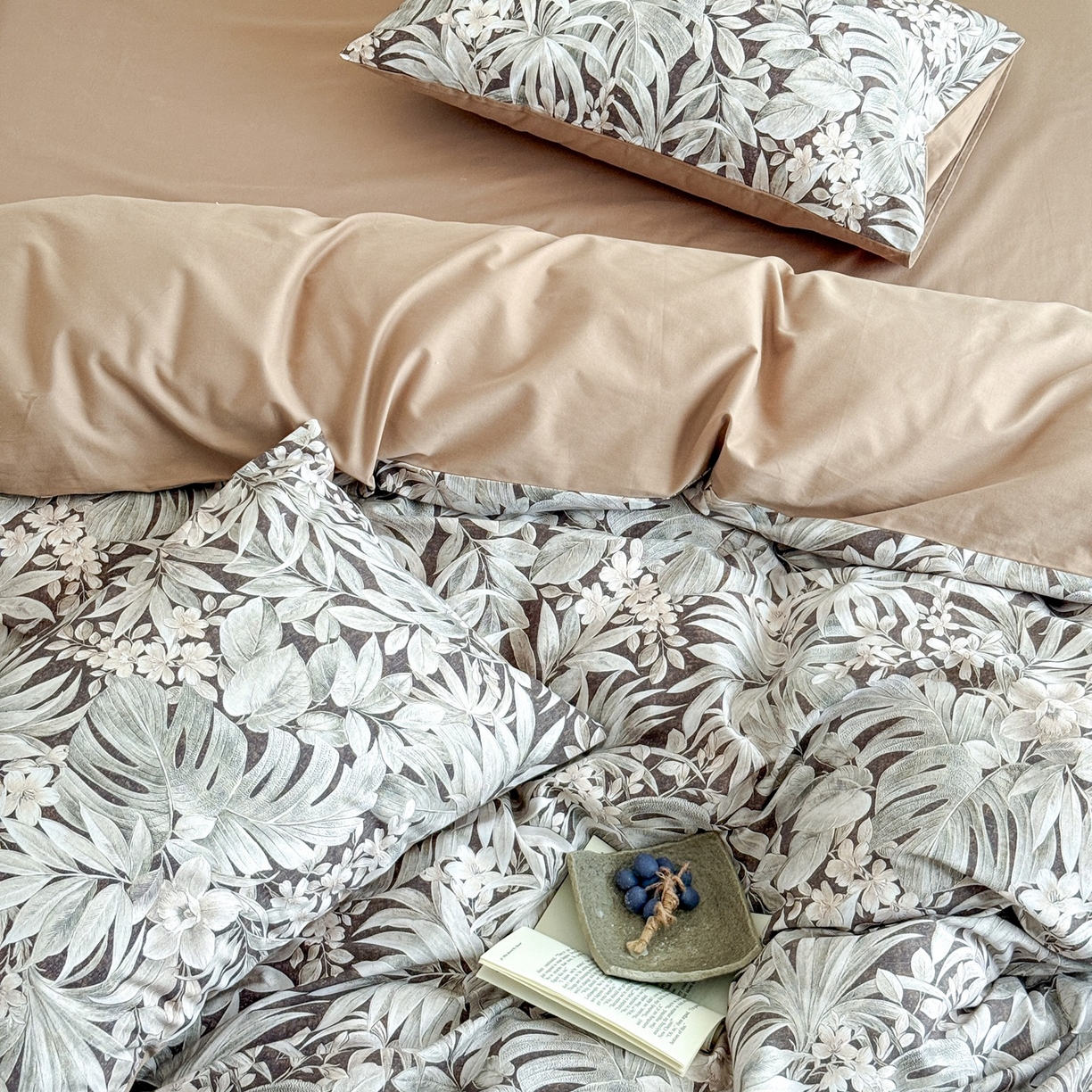 91家纺网 家纺一手货源 找家纺 窝米 2025新款全棉纯棉火山磨毛花卉四件套-第五批 疏影-咖