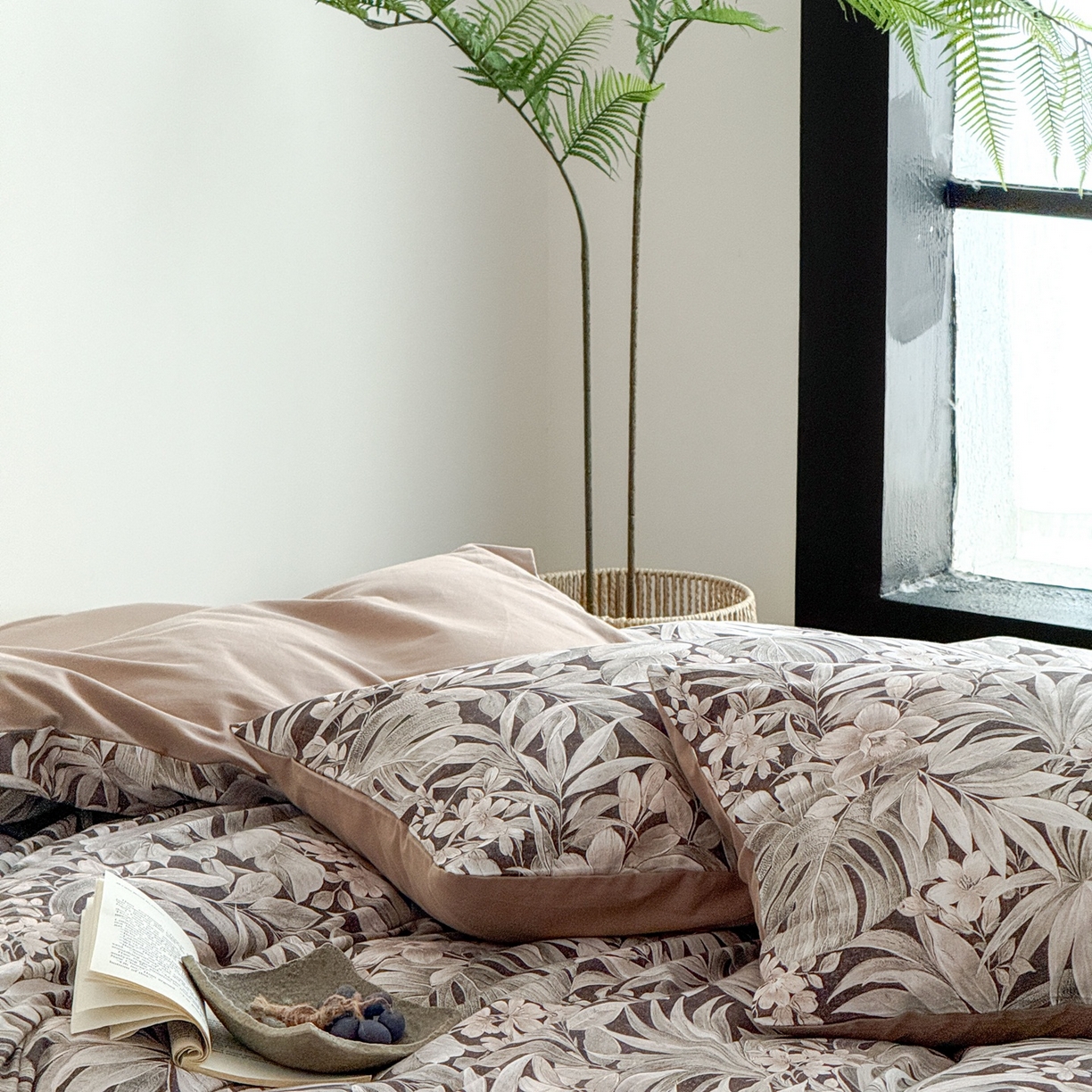 91家纺网 家纺一手货源 找家纺 窝米 2025新款全棉纯棉火山磨毛花卉四件套-第五批 疏影-咖