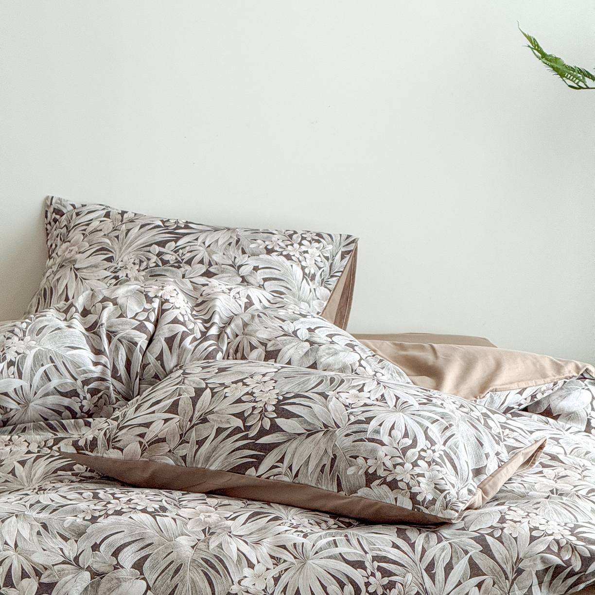 91家纺网 家纺一手货源 找家纺 窝米 2025新款全棉纯棉火山磨毛花卉四件套-第五批 疏影-咖