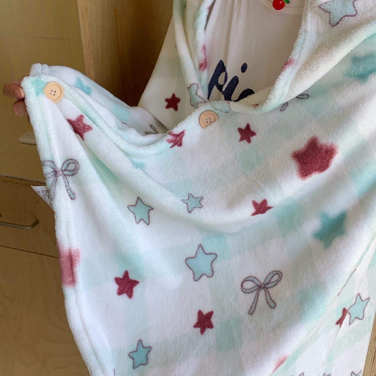 91家纺网 家纺一手货源 找家纺 桃喜 2025秋冬新款双面牛奶绒披肩毯毛毯毯子 薄荷奶咖星星（双面绒披肩毯）