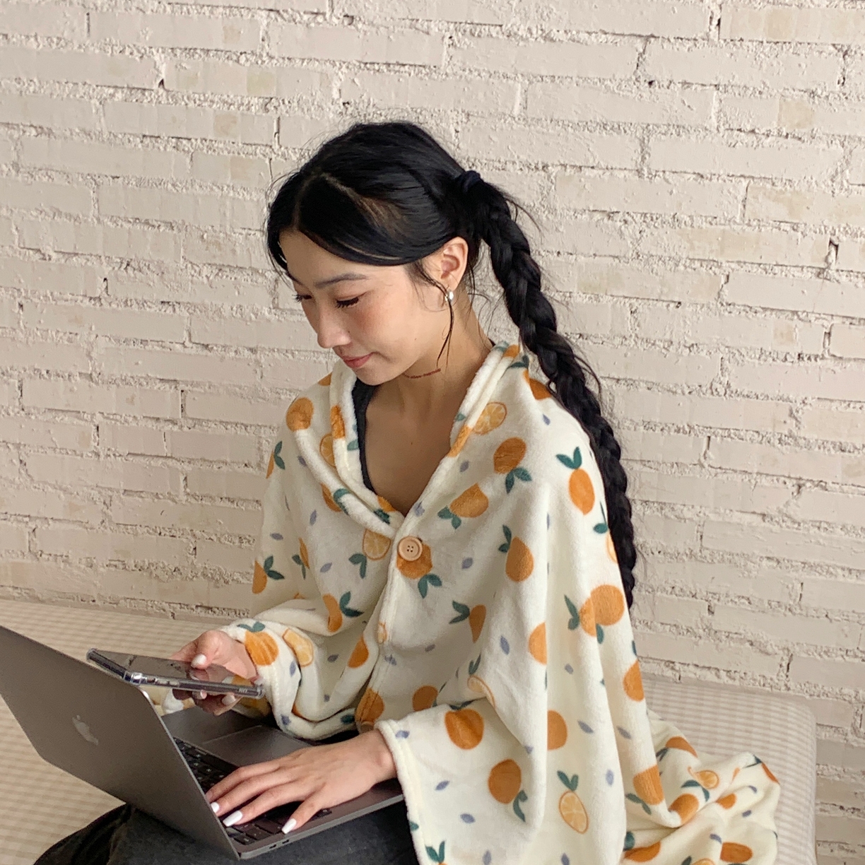 桃喜 2025秋冬新款双面牛奶绒披肩毯毛毯毯子 小橘子（双面绒披肩毯）