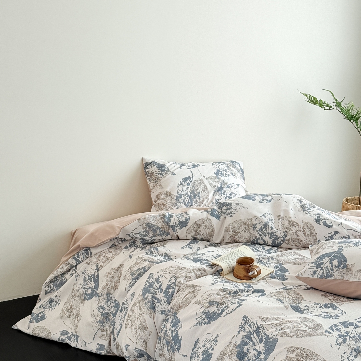 91家纺网 家纺一手货源 找家纺 窝米 2025新款全棉纯棉火山磨毛花卉四件套-第五批 梵庭蓝