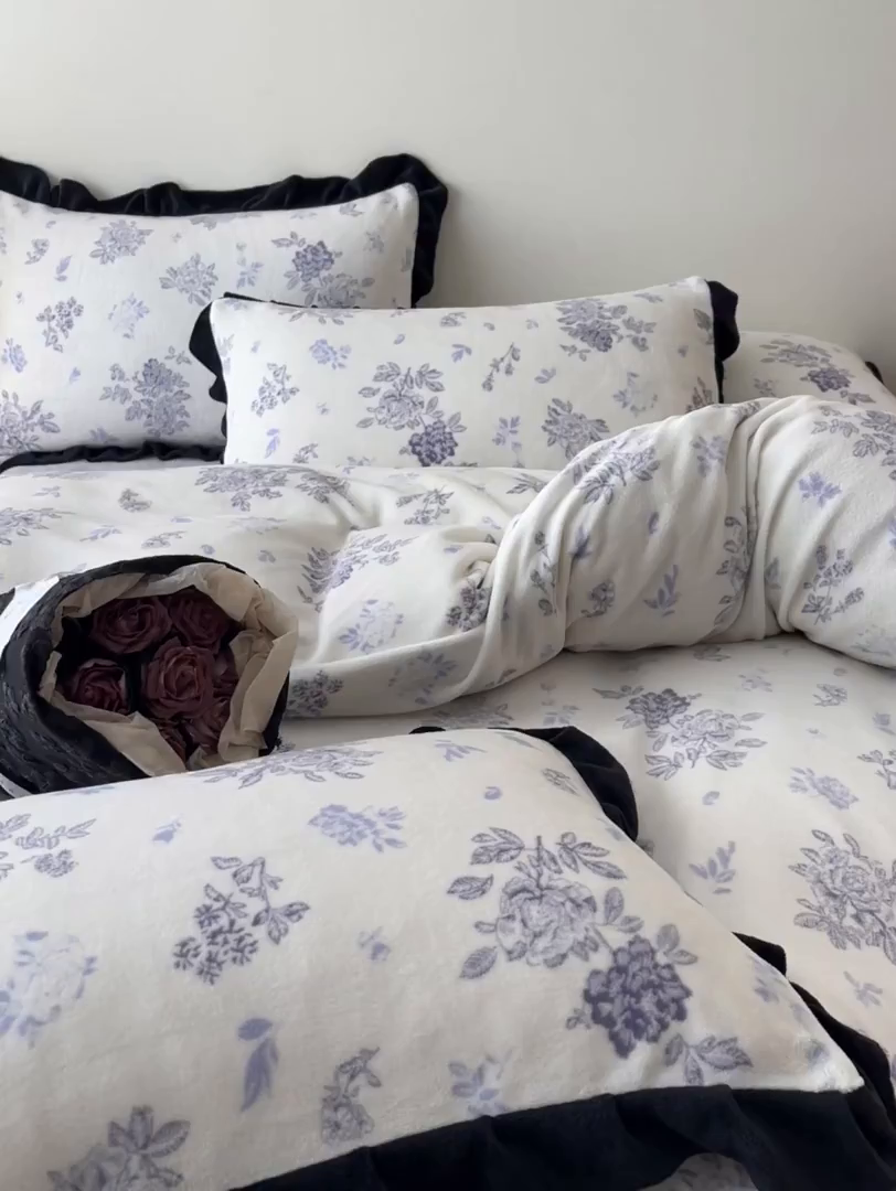 91家纺网 家纺一手货源 找家纺 安哆啦家纺 2025新款法式赫本风牛奶绒四件套 法式-兰絮语