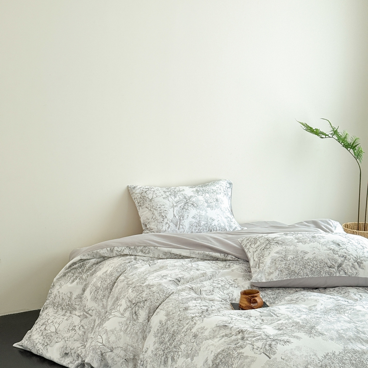 91家纺网 家纺一手货源 找家纺 窝米 2025新款全棉纯棉火山磨毛花卉四件套-第五批 浮生-灰