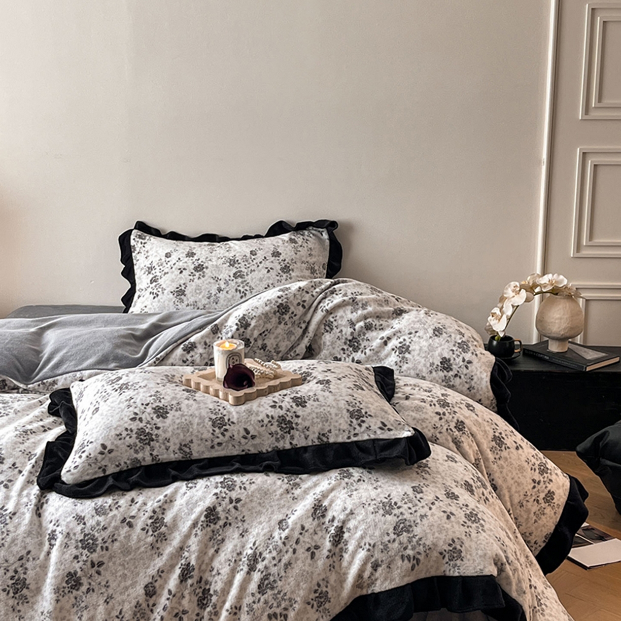 91家纺网 家纺一手货源 找家纺 安哆啦家纺 2025新款法式赫本风牛奶绒四件套 法式-星河入梦