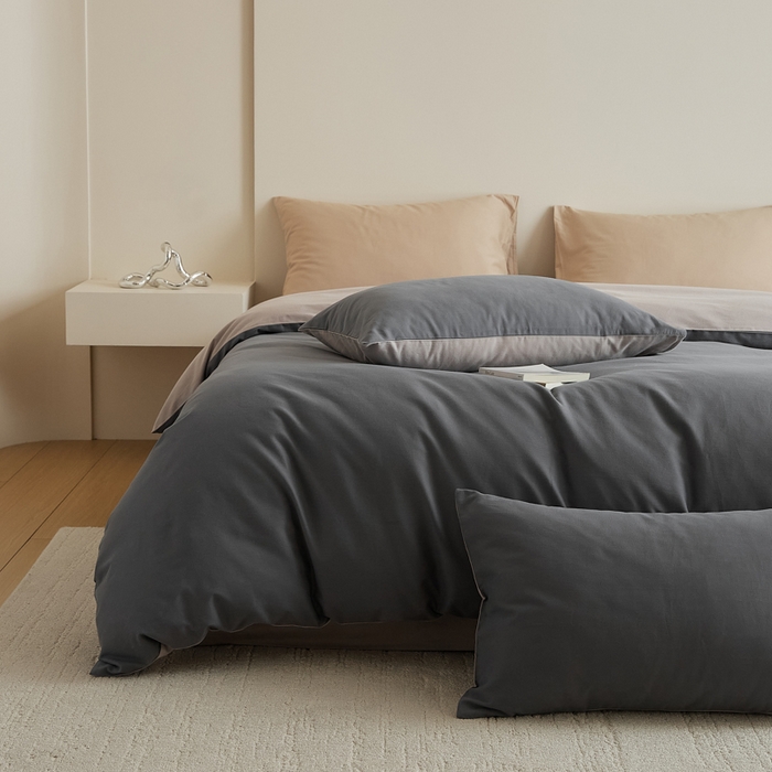 91家纺网 家纺一手货源 找家纺 眷恋家纺 2025新款A类全棉贡缎磨毛双拼色四件套 钛苏