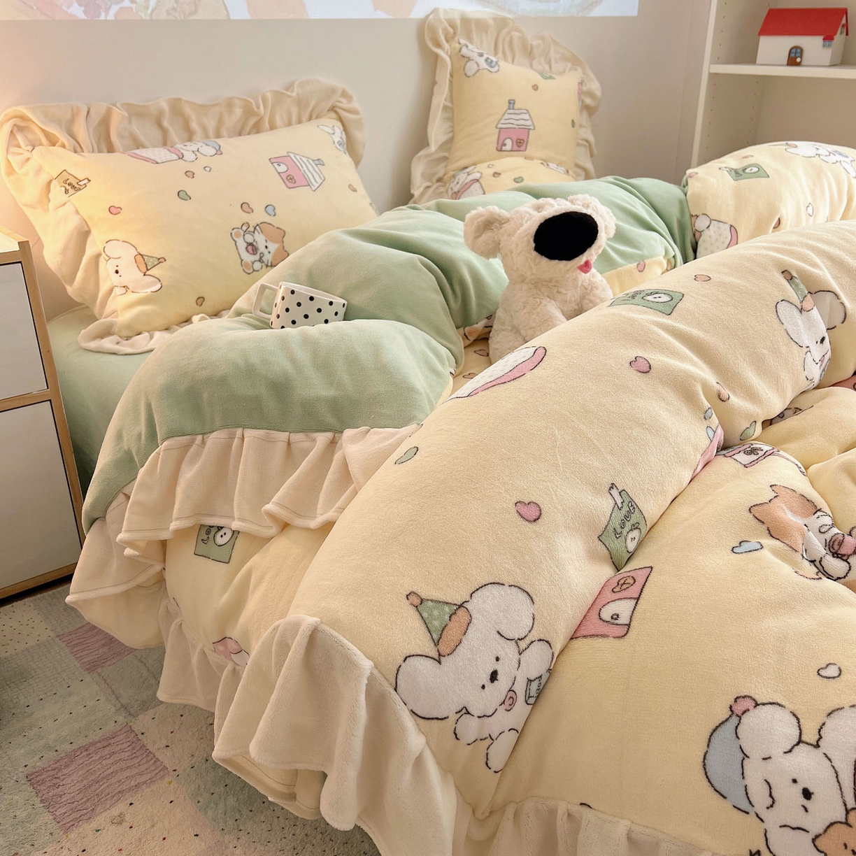 91家纺网 家纺一手货源 找家纺 （总）桃喜 2025新款牛奶绒卡通花边款四件套