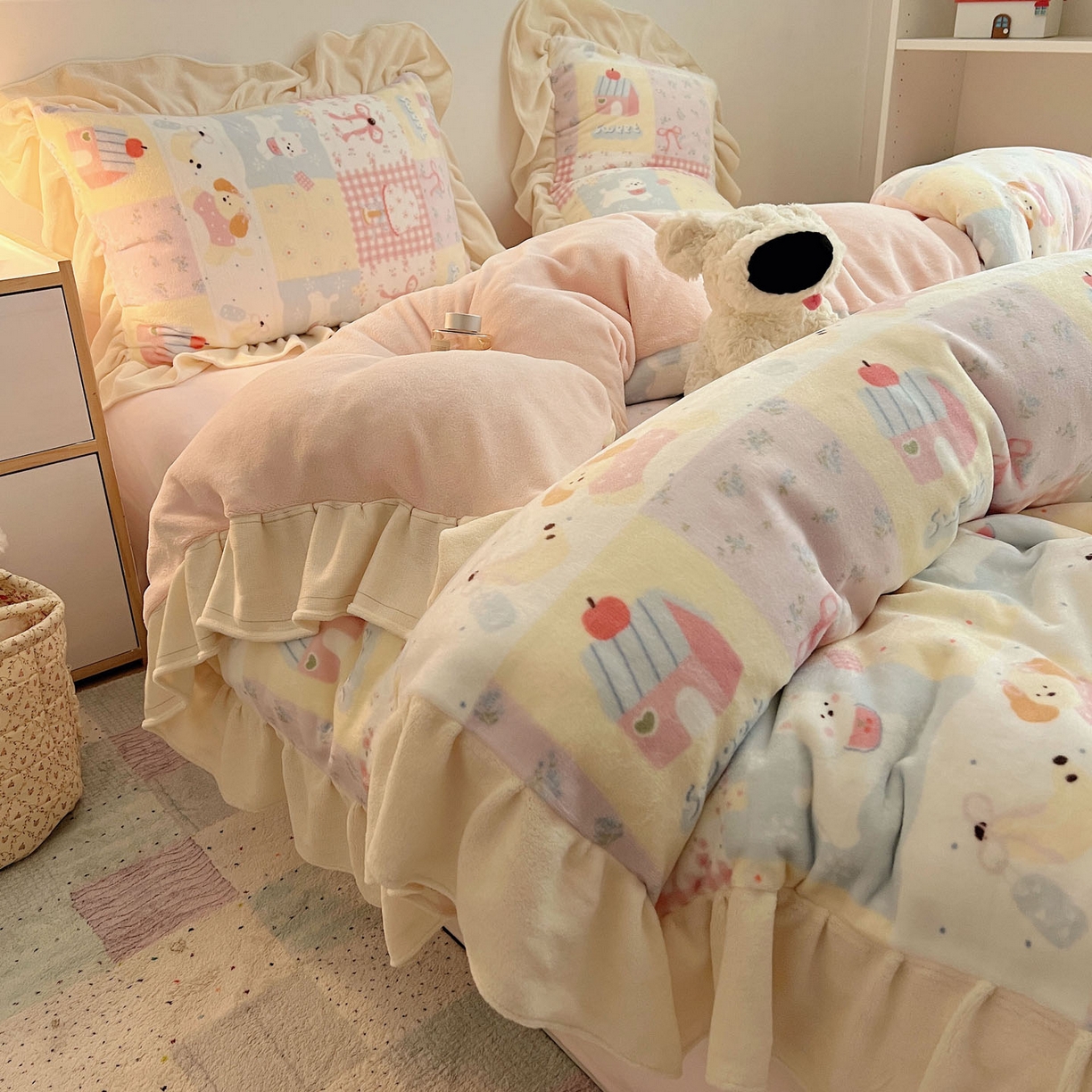 91家纺网 家纺一手货源 找家纺 （总）桃喜 2025新款牛奶绒卡通花边款四件套