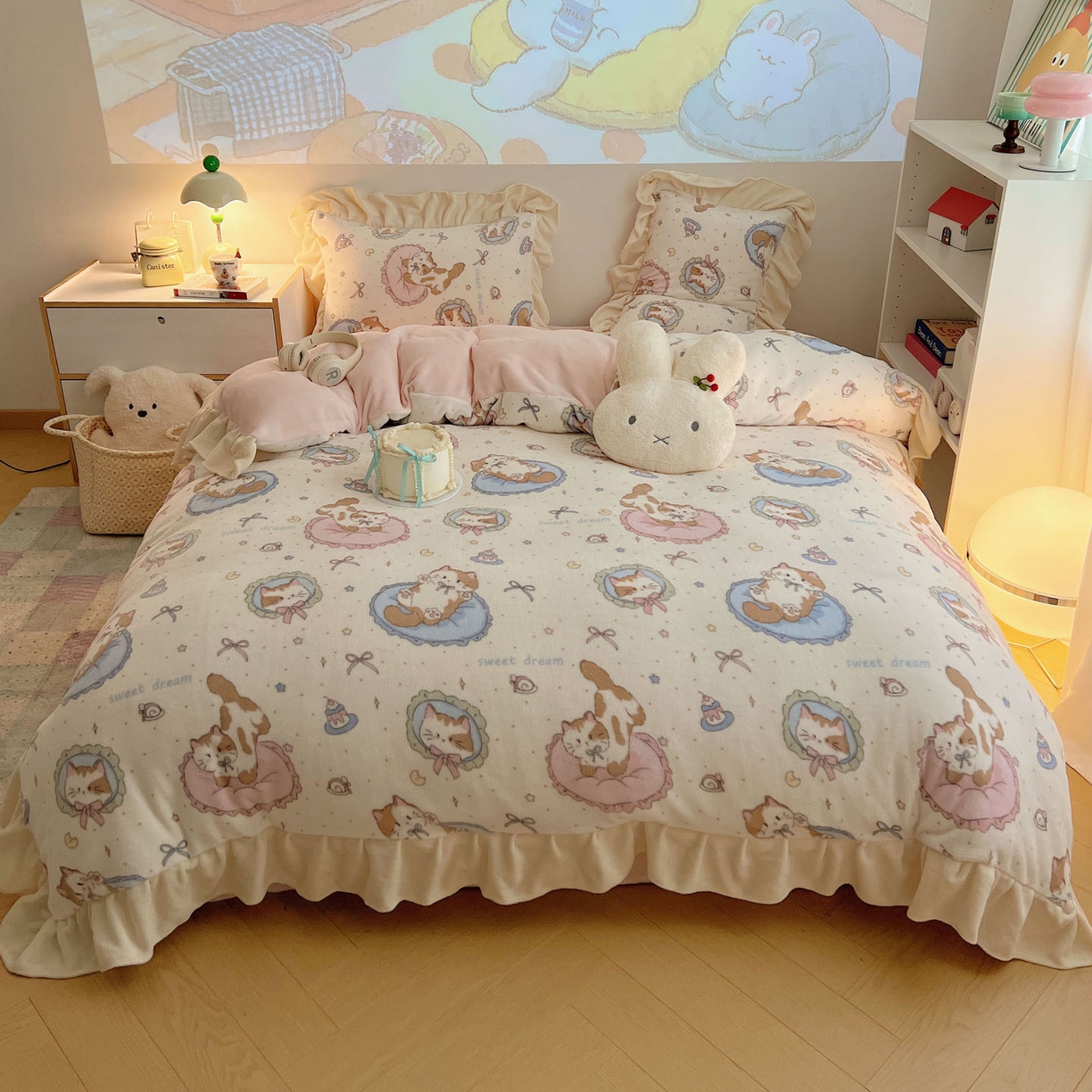 91家纺网 家纺一手货源 找家纺 （总）桃喜 2025新款牛奶绒卡通花边款四件套