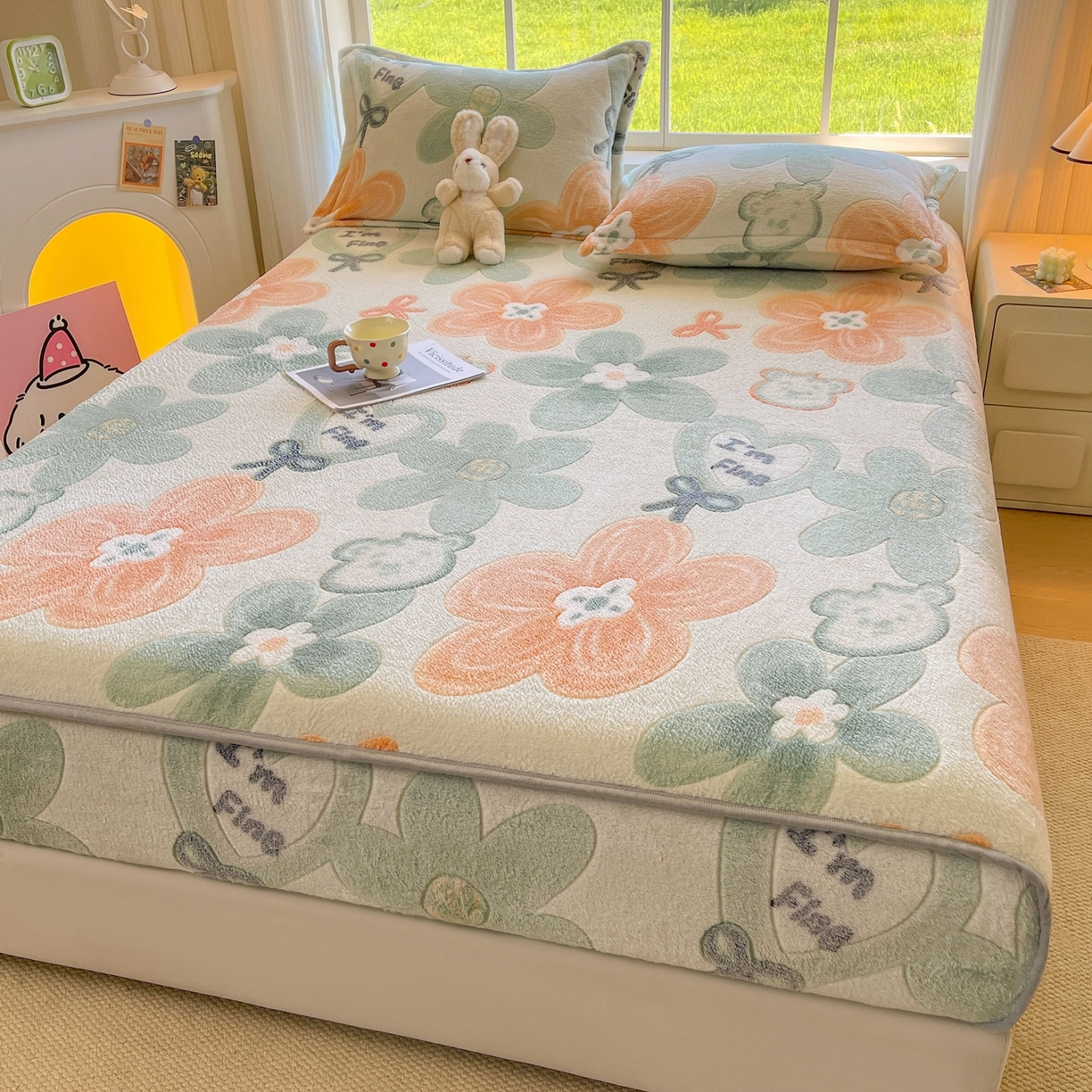 91家纺网 家纺一手货源 找家纺 牵梦萦家纺 2025新款雪花绒立体包边床笠 花梦乐园