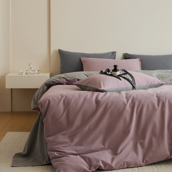 91家纺网 家纺一手货源 找家纺 眷恋家纺 2025新款A类全棉贡缎磨毛双拼色四件套 紫调