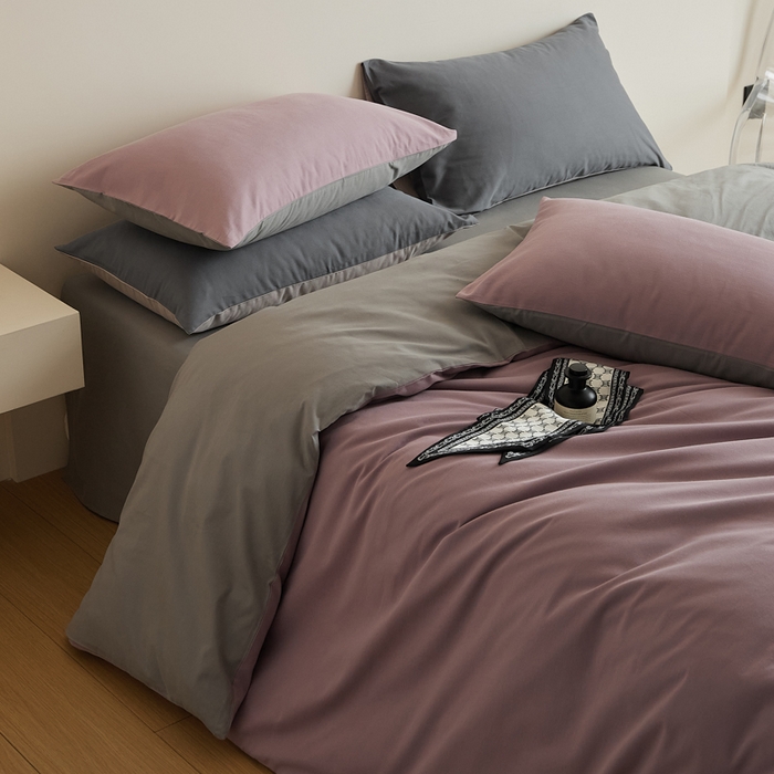 91家纺网 家纺一手货源 找家纺 眷恋家纺 2025新款A类全棉贡缎磨毛双拼色四件套 紫调