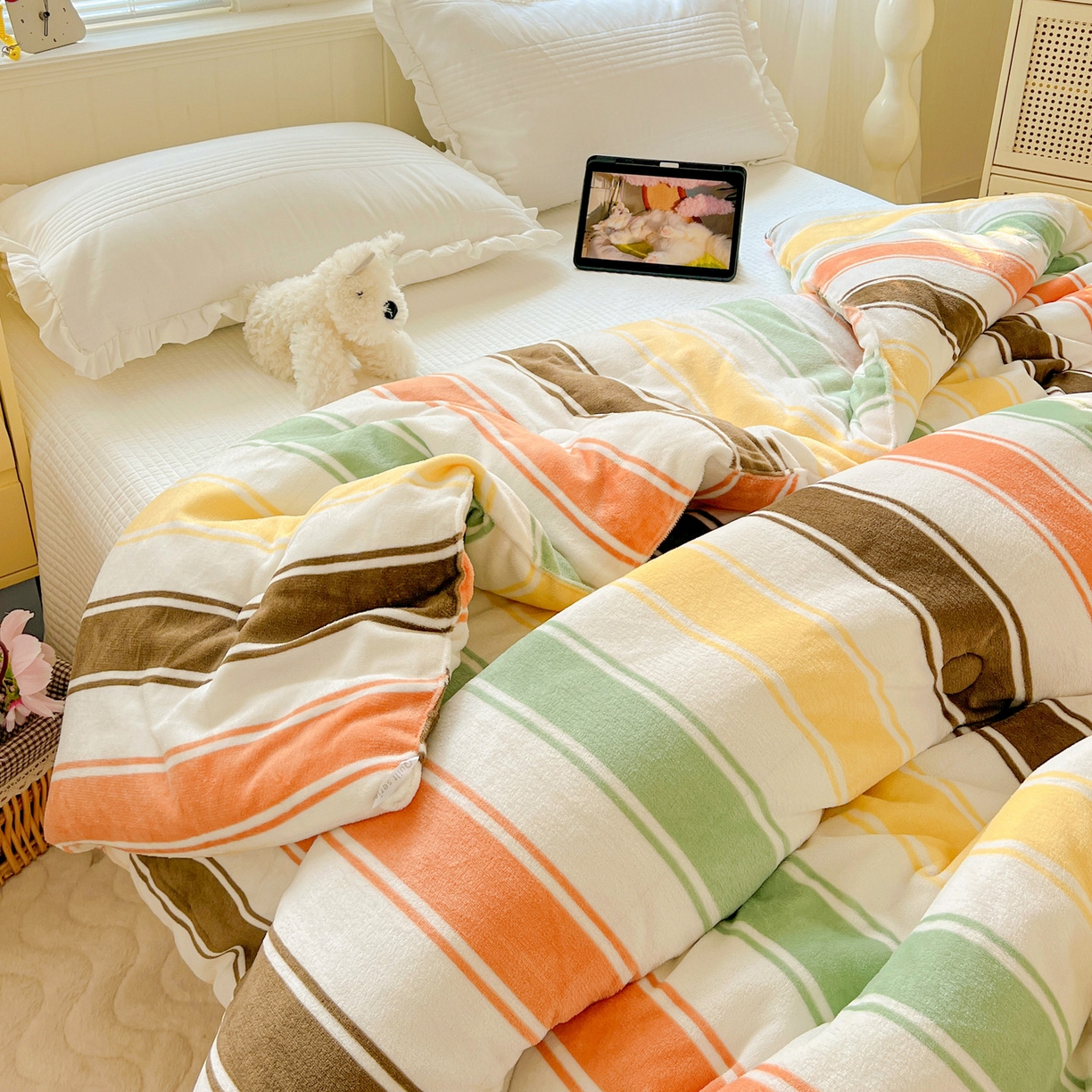 91家纺网 家纺一手货源 找家纺 （总）寐居家纺 2025新款双面牛奶绒冬被被子被芯