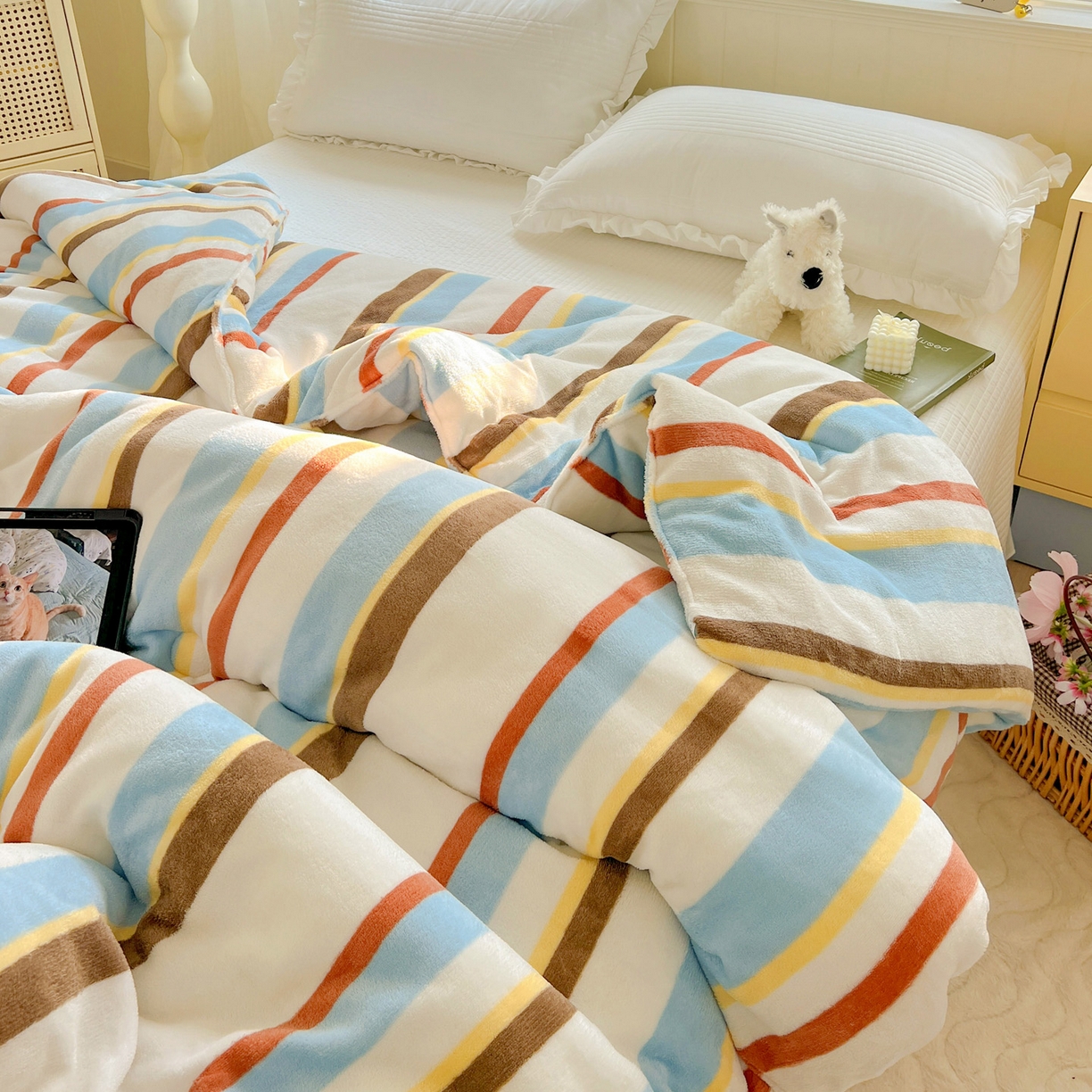 91家纺网 家纺一手货源 找家纺 寐居家纺 2025新款双面牛奶绒冬被被子被芯 晚风