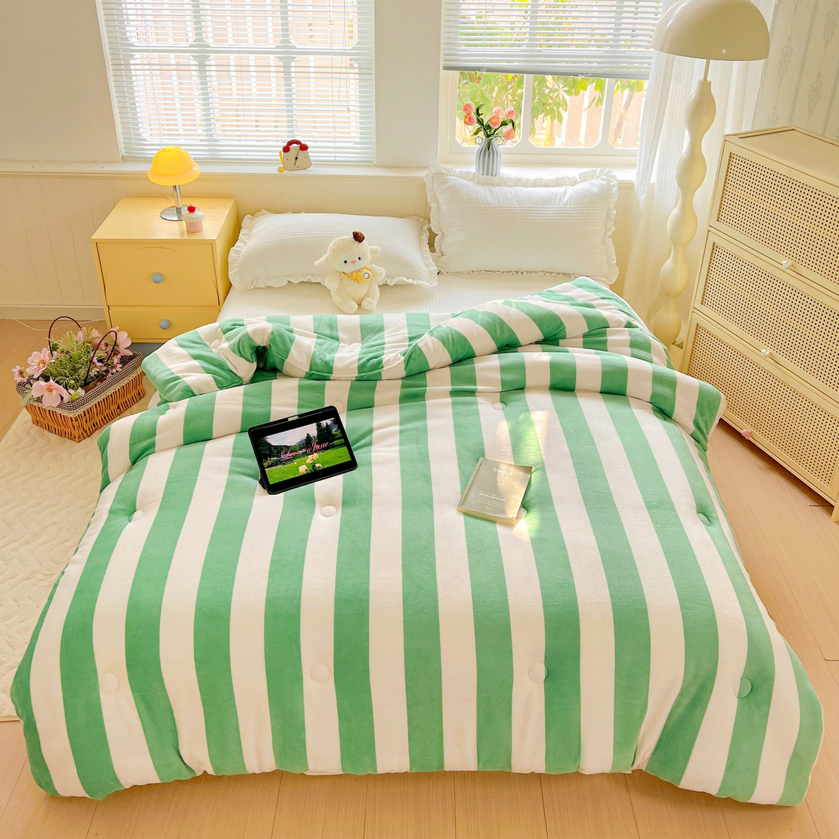 91家纺网 家纺一手货源 找家纺 寐居家纺 2025新款双面牛奶绒冬被被子被芯 荷尔蒙