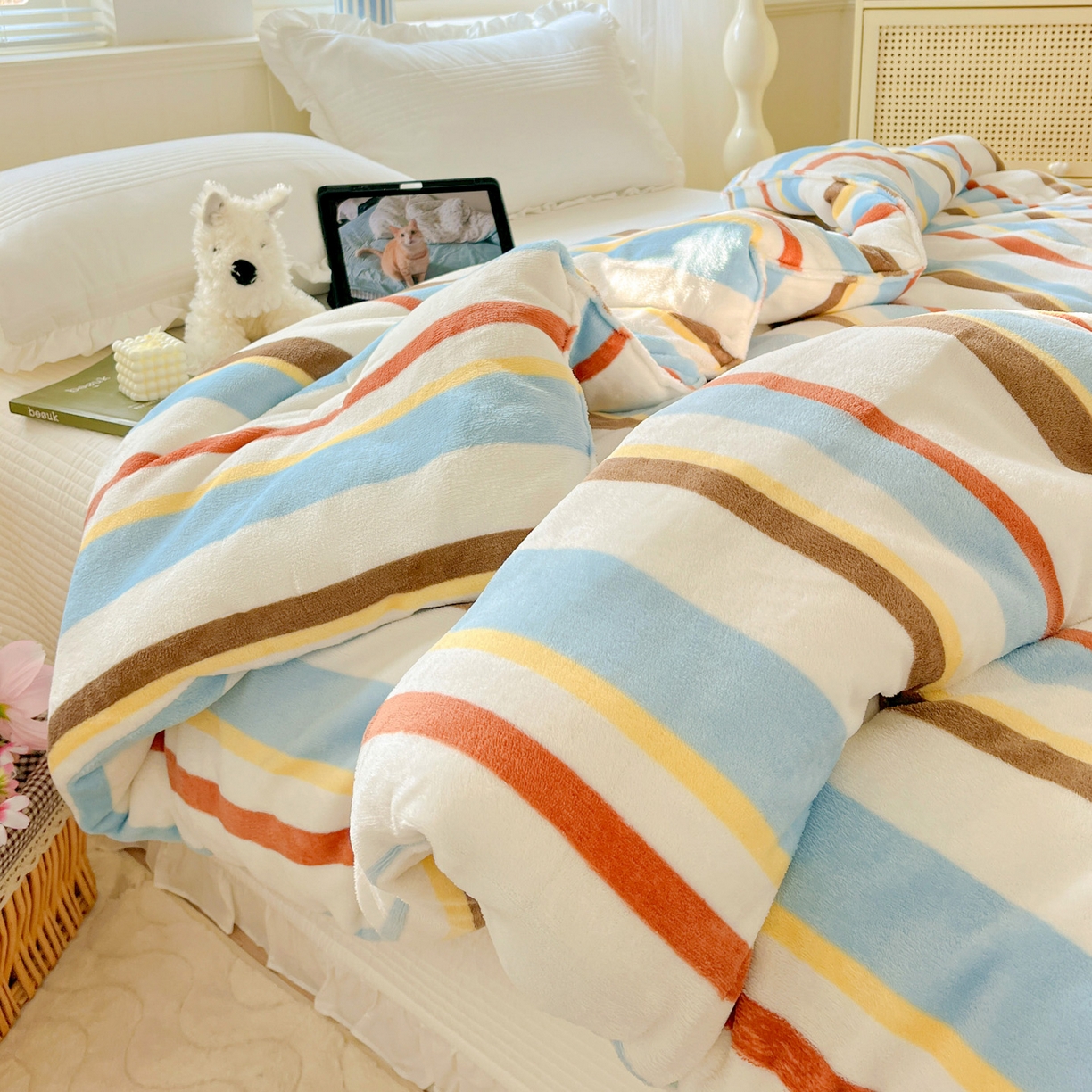 91家纺网 家纺一手货源 找家纺 寐居家纺 2025新款双面牛奶绒冬被被子被芯 晚风