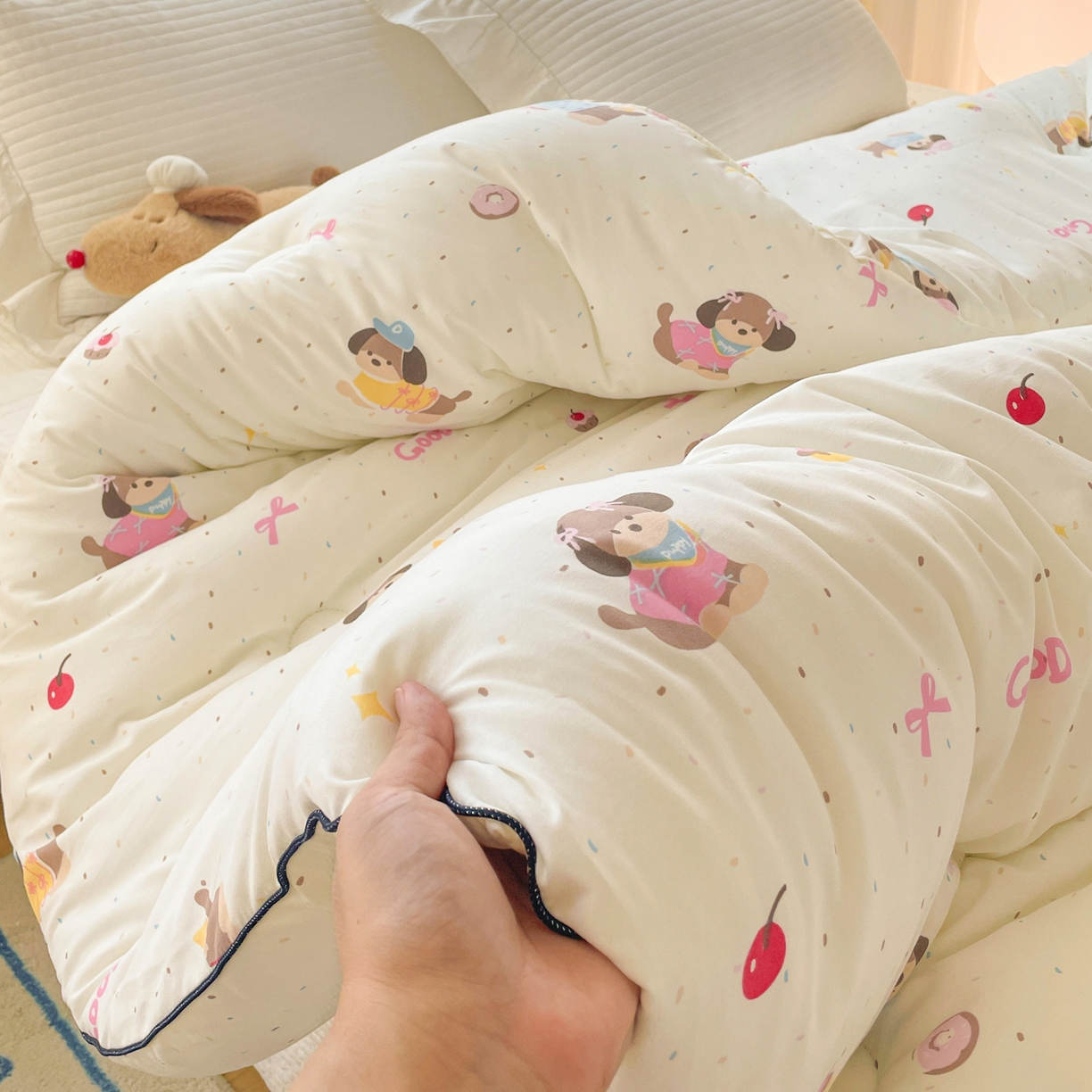 91家纺网 家纺一手货源 找家纺 寐居家纺 2025新款水洗棉印花冬被被子被芯 嘟嘟狗