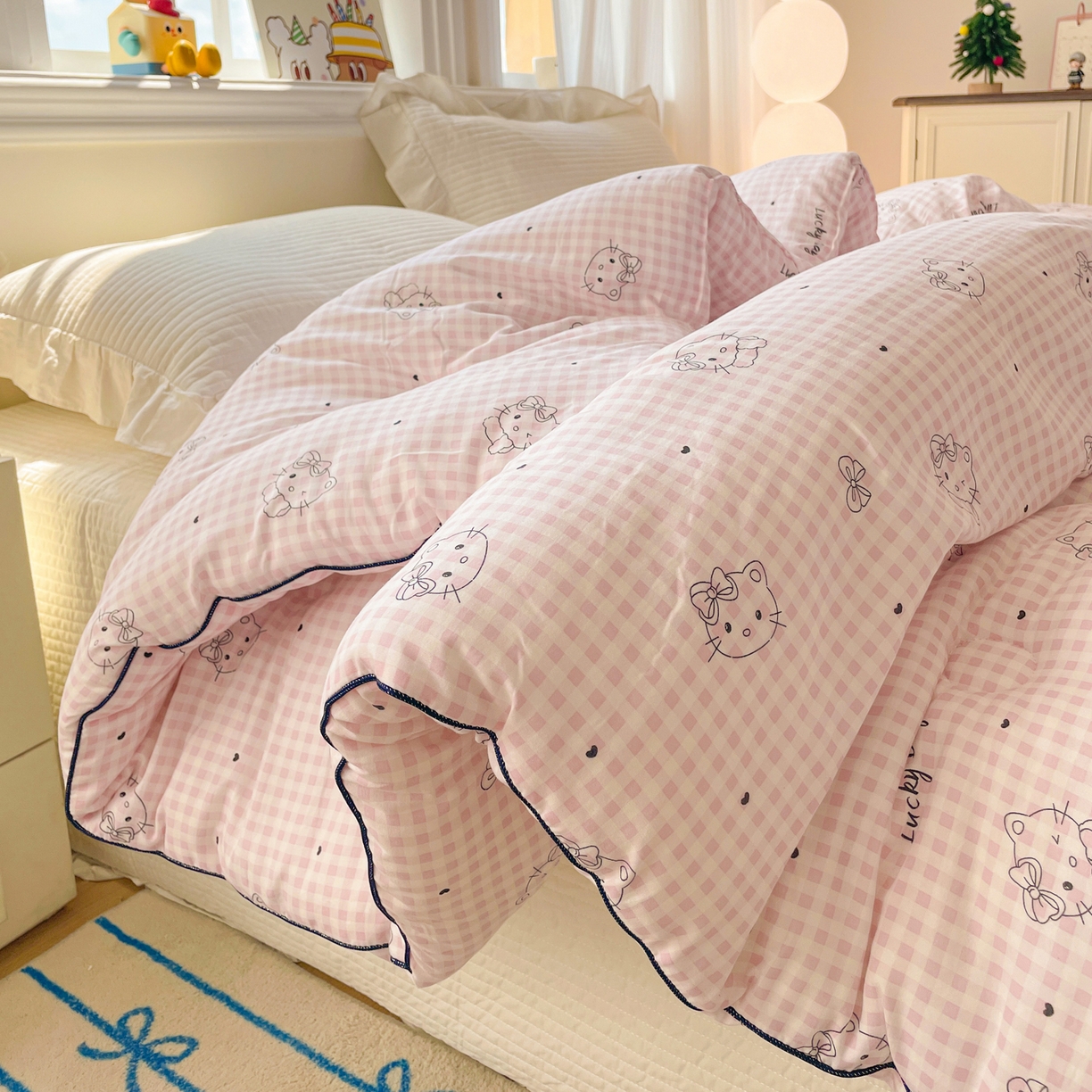 91家纺网 家纺一手货源 找家纺 寐居家纺 2025新款水洗棉印花冬被被子被芯 LUCKY 猫