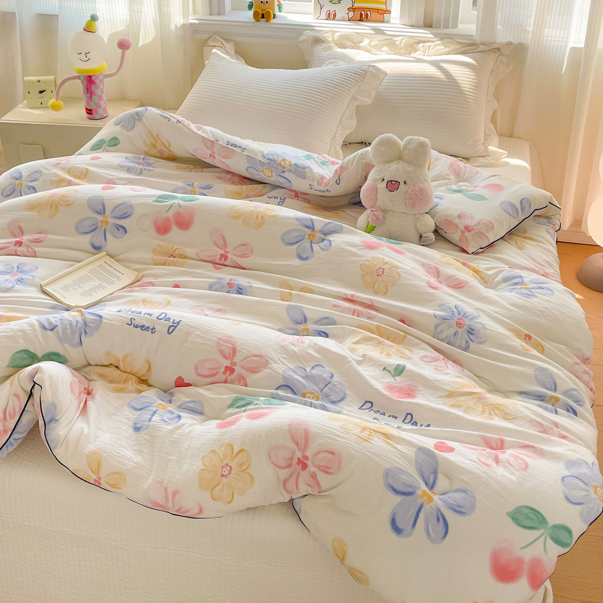 91家纺网 家纺一手货源 找家纺 寐居家纺 2025新款水洗棉印花冬被被子被芯 秘密花园