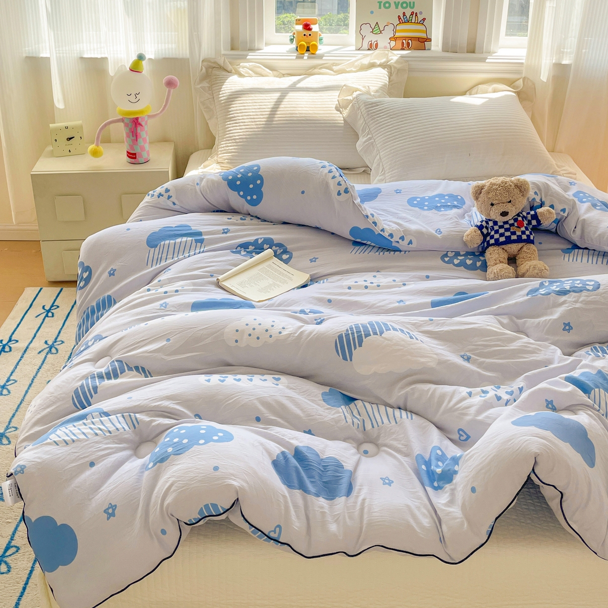 91家纺网 家纺一手货源 找家纺 寐居家纺 2025新款水洗棉印花冬被被子被芯 春雨绵绵