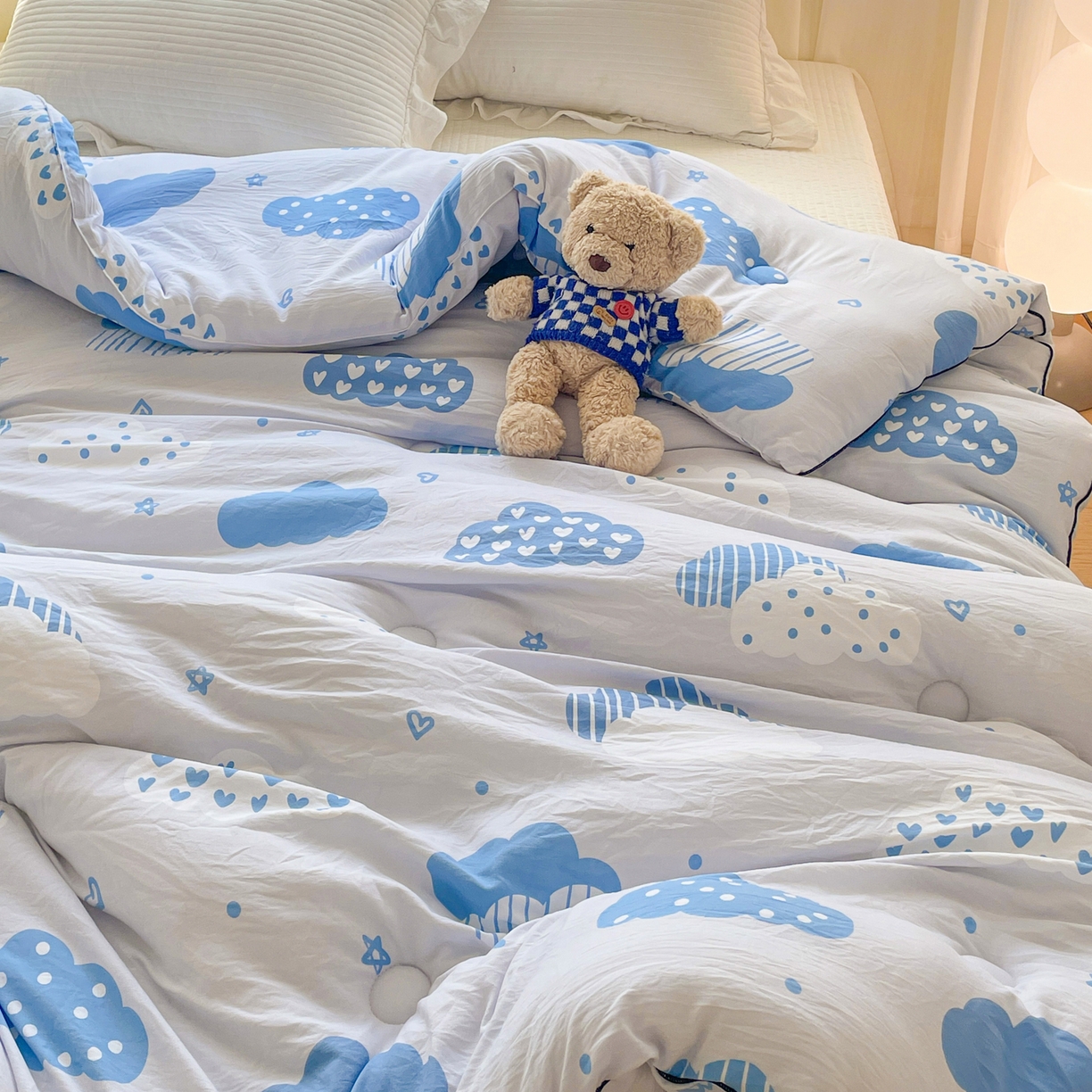 91家纺网 家纺一手货源 找家纺 寐居家纺 2025新款水洗棉印花冬被被子被芯 春雨绵绵