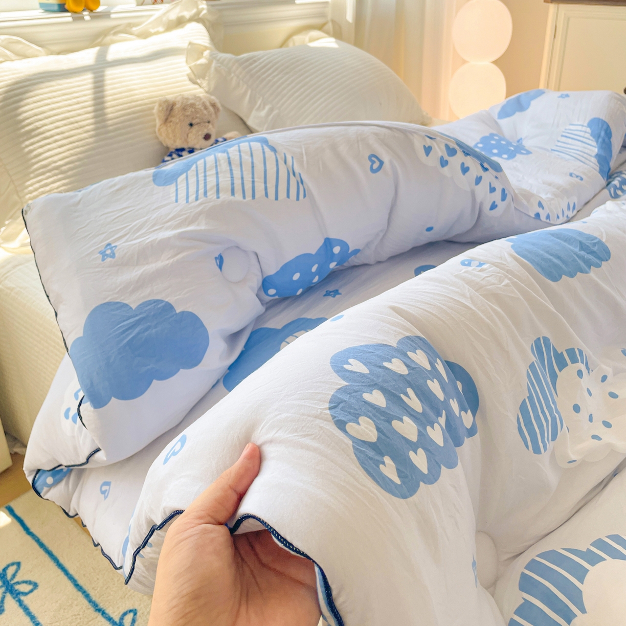 91家纺网 家纺一手货源 找家纺 寐居家纺 2025新款水洗棉印花冬被被子被芯 春雨绵绵