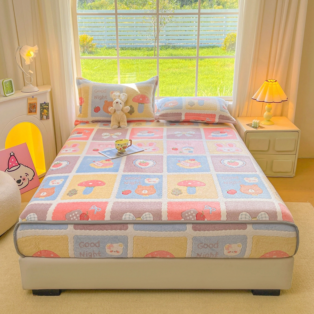 91家纺网 家纺一手货源 找家纺 牵梦萦家纺 2025新款雪花绒立体包边床笠 甜蜜日常