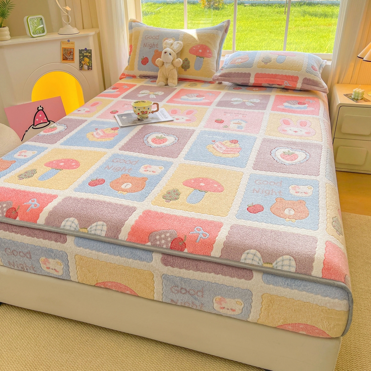 91家纺网 家纺一手货源 找家纺 牵梦萦家纺 2025新款雪花绒立体包边床笠 甜蜜日常