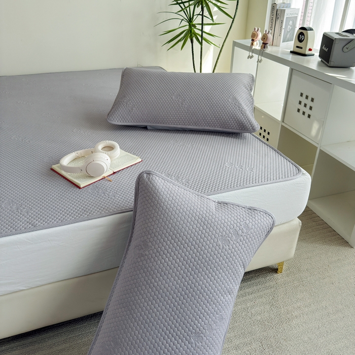 91家纺网 家纺一手货源 找家纺 梵克保罗 2025春夏新款5D席豆豆圆角床席款凉席席子 轻奢-灰