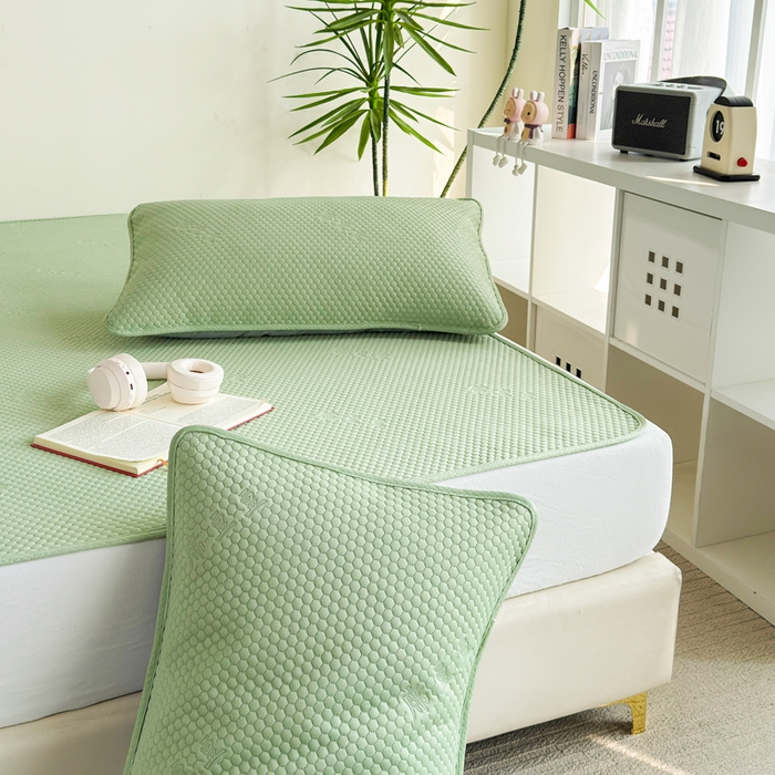 91家纺网 家纺一手货源 找家纺 梵克保罗 2025春夏新款5D席豆豆圆角床席款凉席席子 轻奢-绿