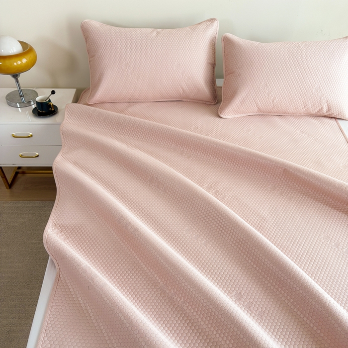 91家纺网 家纺一手货源 找家纺 （总）梵克保罗 2025春夏新款5D席豆豆圆角床席款凉席席子