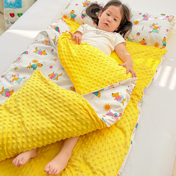 91家纺网 家纺一手货源 找家纺 十九色 2025新款亲肤舒适活套可拆全棉豆豆绒儿童睡袋防踢被 度假狗