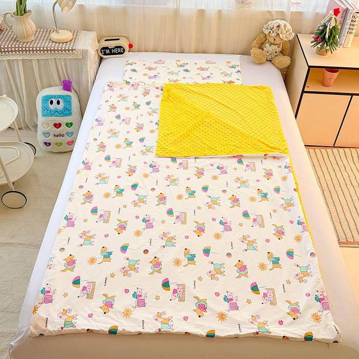 91家纺网 家纺一手货源 找家纺 十九色 2025新款亲肤舒适活套可拆全棉豆豆绒儿童睡袋防踢被 度假狗