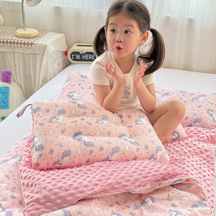 91家纺网 家纺一手货源 找家纺 十九色 2025新款亲肤舒适活套可拆全棉豆豆绒儿童睡袋防踢被 飞马