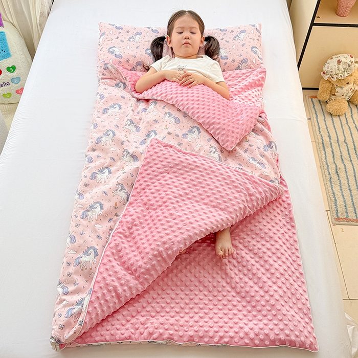 91家纺网 家纺一手货源 找家纺 十九色 2025新款亲肤舒适活套可拆全棉豆豆绒儿童睡袋防踢被 飞马