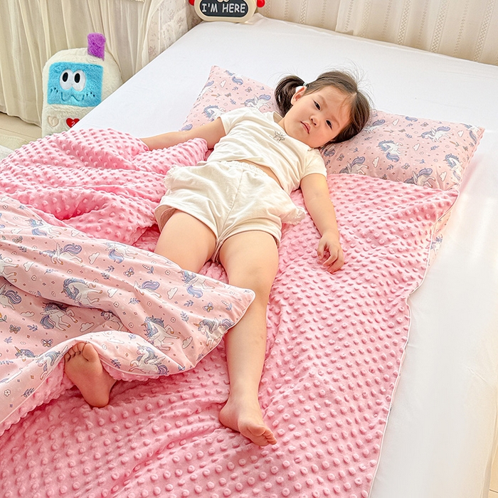 91家纺网 家纺一手货源 找家纺 十九色 2025新款亲肤舒适活套可拆全棉豆豆绒儿童睡袋防踢被 飞马