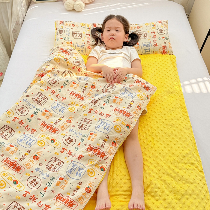 91家纺网 家纺一手货源 找家纺 十九色 2025新款亲肤舒适活套可拆全棉豆豆绒儿童睡袋防踢被 好运满满
