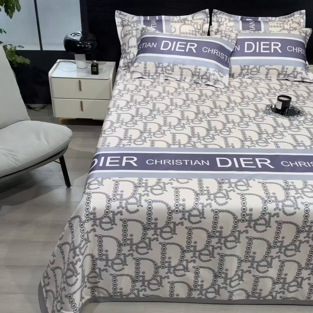 91家纺网 家纺一手货源 找家纺 梵克保罗 2025新款冰丝凉席床单款凉席三件套 达芙妮