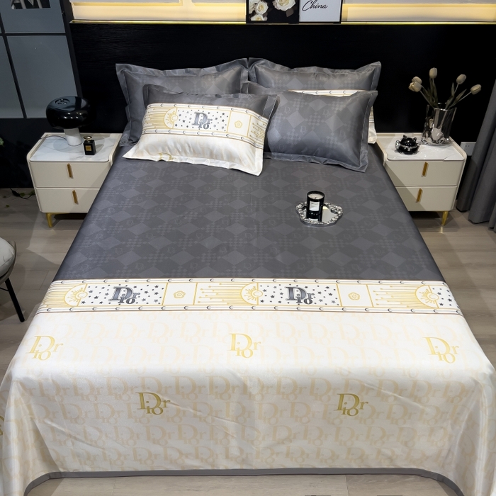 91家纺网 家纺一手货源 找家纺 梵克保罗 2025新款冰丝凉席床单款凉席三件套 迪奥