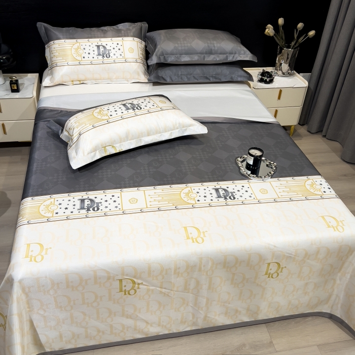 91家纺网 家纺一手货源 找家纺 梵克保罗 2025新款冰丝凉席床单款凉席三件套 迪奥