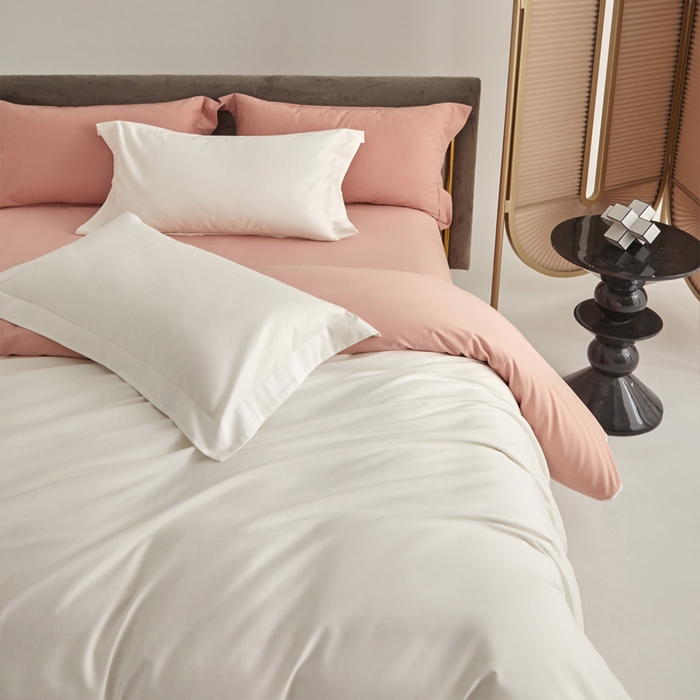 91家纺网 家纺一手货源 找家纺 柔觉家纺 新款50*50双股长绒棉纯色磨毛四件套 纯洁白-粉豆沙