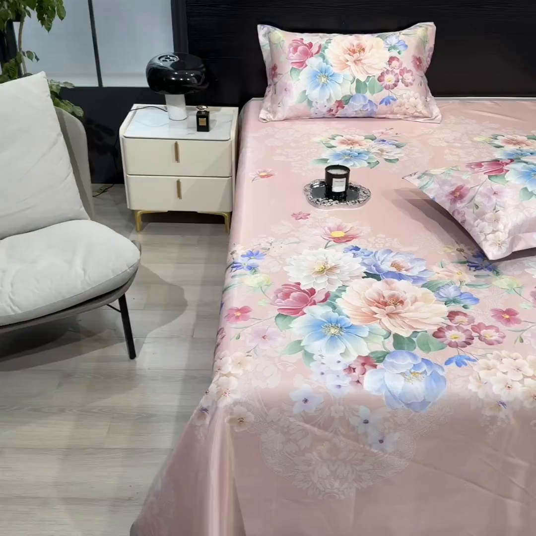 91家纺网 家纺一手货源 找家纺 梵克保罗 2025新款冰丝凉席床单款凉席三件套 海棠花