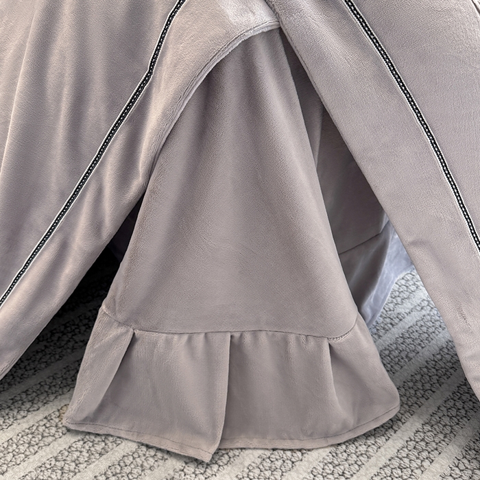 91家纺网 家纺一手货源 找家纺 席之家 2025新款75D高克重雅丝绒全消光A类母婴级280克雅丝绒四件套-皇冠 皇冠-浅灰