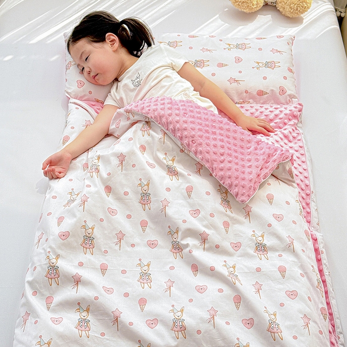 91家纺网 家纺一手货源 找家纺 十九色 2025新款亲肤舒适活套可拆全棉豆豆绒儿童睡袋防踢被 幸运兔