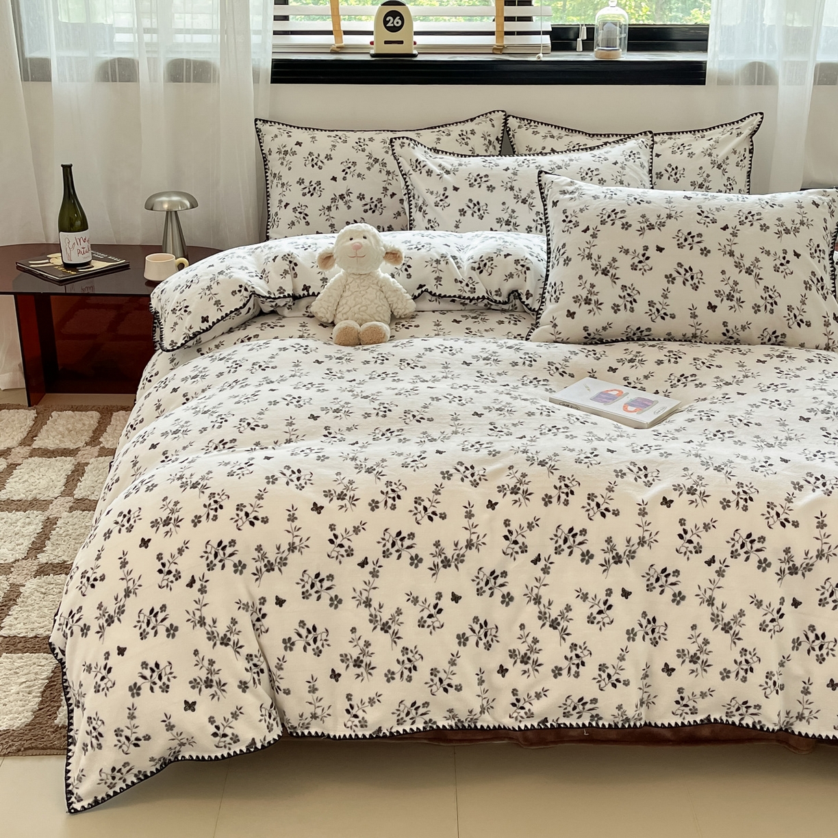 91家纺网 家纺一手货源 找家纺 如一 2025高克重牛奶绒印花三角针工艺四件套 楼兰