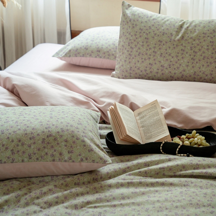 91家纺网 家纺一手货源 找家纺 眷恋家纺 2025新款全棉贡缎磨毛数码印花四件套 珑葵-绿