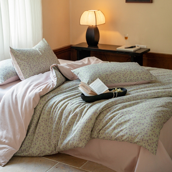 91家纺网 家纺一手货源 找家纺 眷恋家纺 2025新款全棉贡缎磨毛数码印花四件套 珑葵-绿