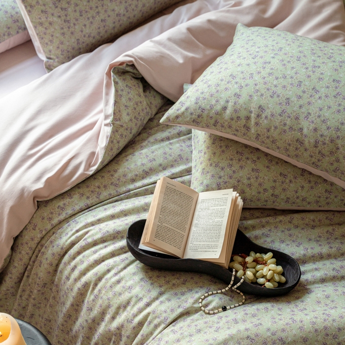 91家纺网 家纺一手货源 找家纺 眷恋家纺 2025新款全棉贡缎磨毛数码印花四件套 珑葵-绿