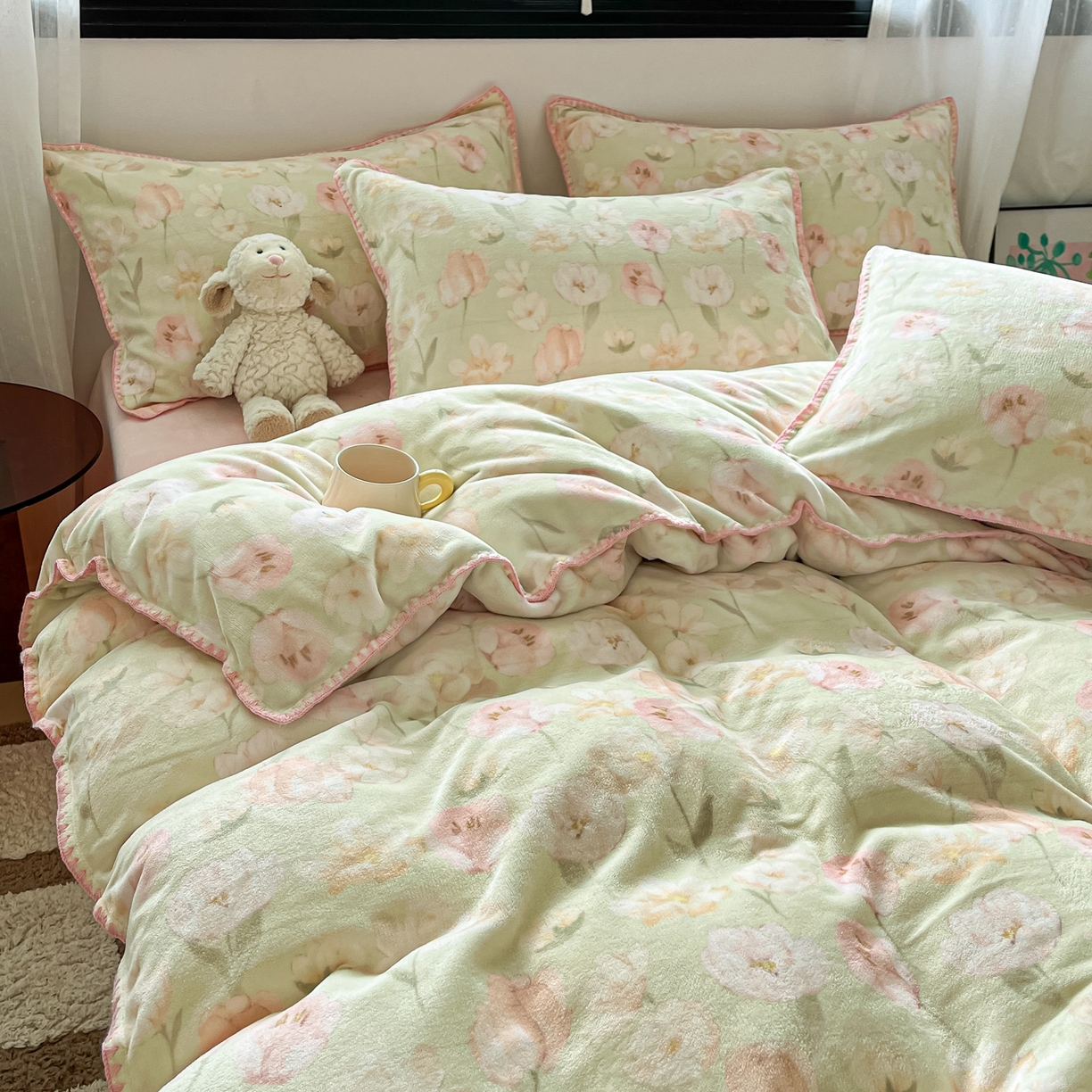 91家纺网 家纺一手货源 找家纺 如一 2025高克重牛奶绒印花三角针工艺四件套 清欢