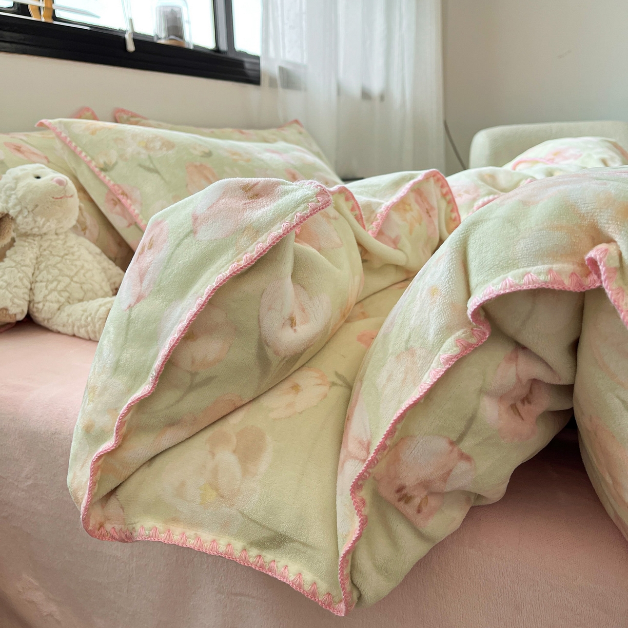 91家纺网 家纺一手货源 找家纺 如一 2025高克重牛奶绒印花三角针工艺四件套 清欢